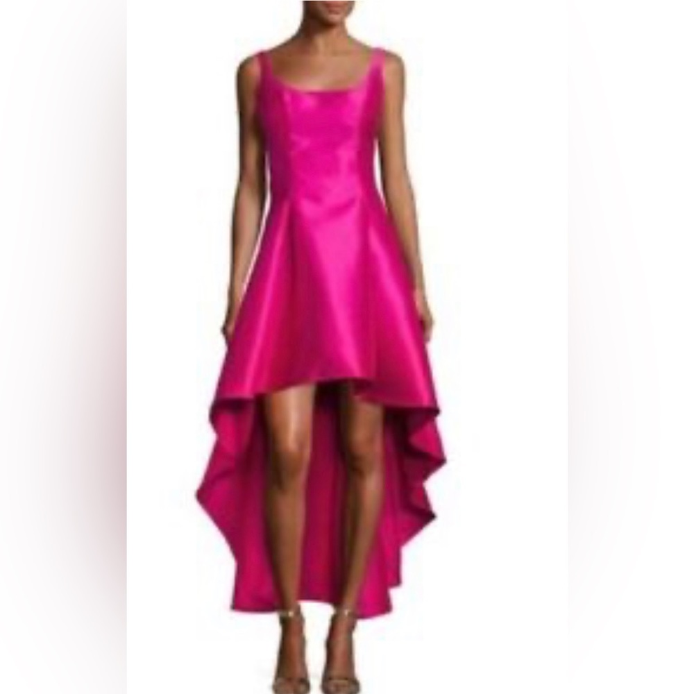 Absolutely stunning Nicole miller New York magenta high low size 8